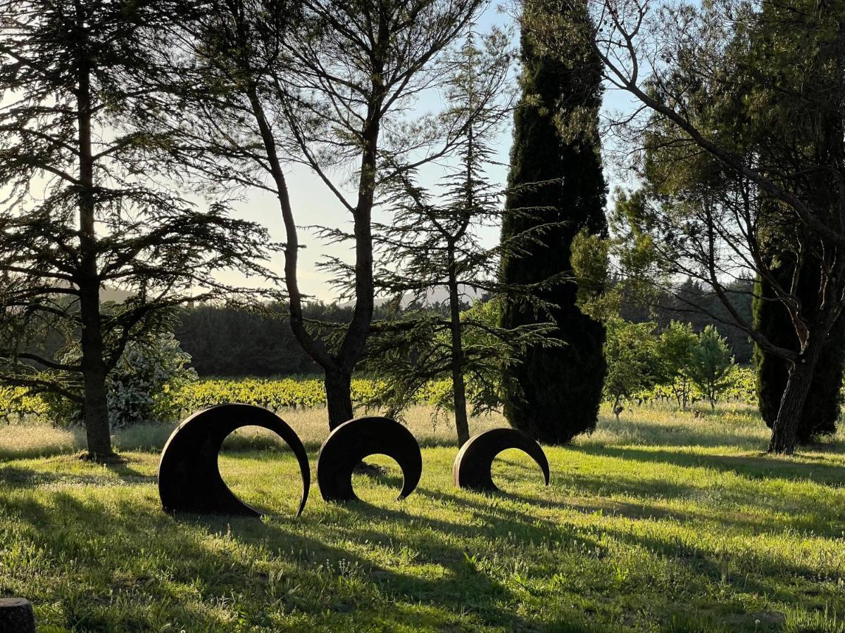 Chateau Saint-Pierre De Mejans Puyvert Εξωτερικό φωτογραφία