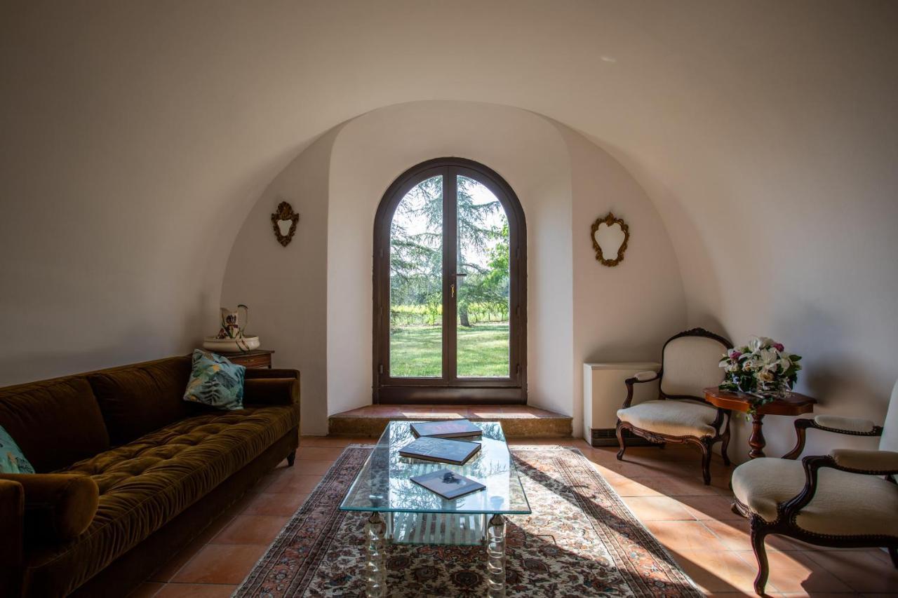 Chateau Saint-Pierre De Mejans Puyvert Εξωτερικό φωτογραφία