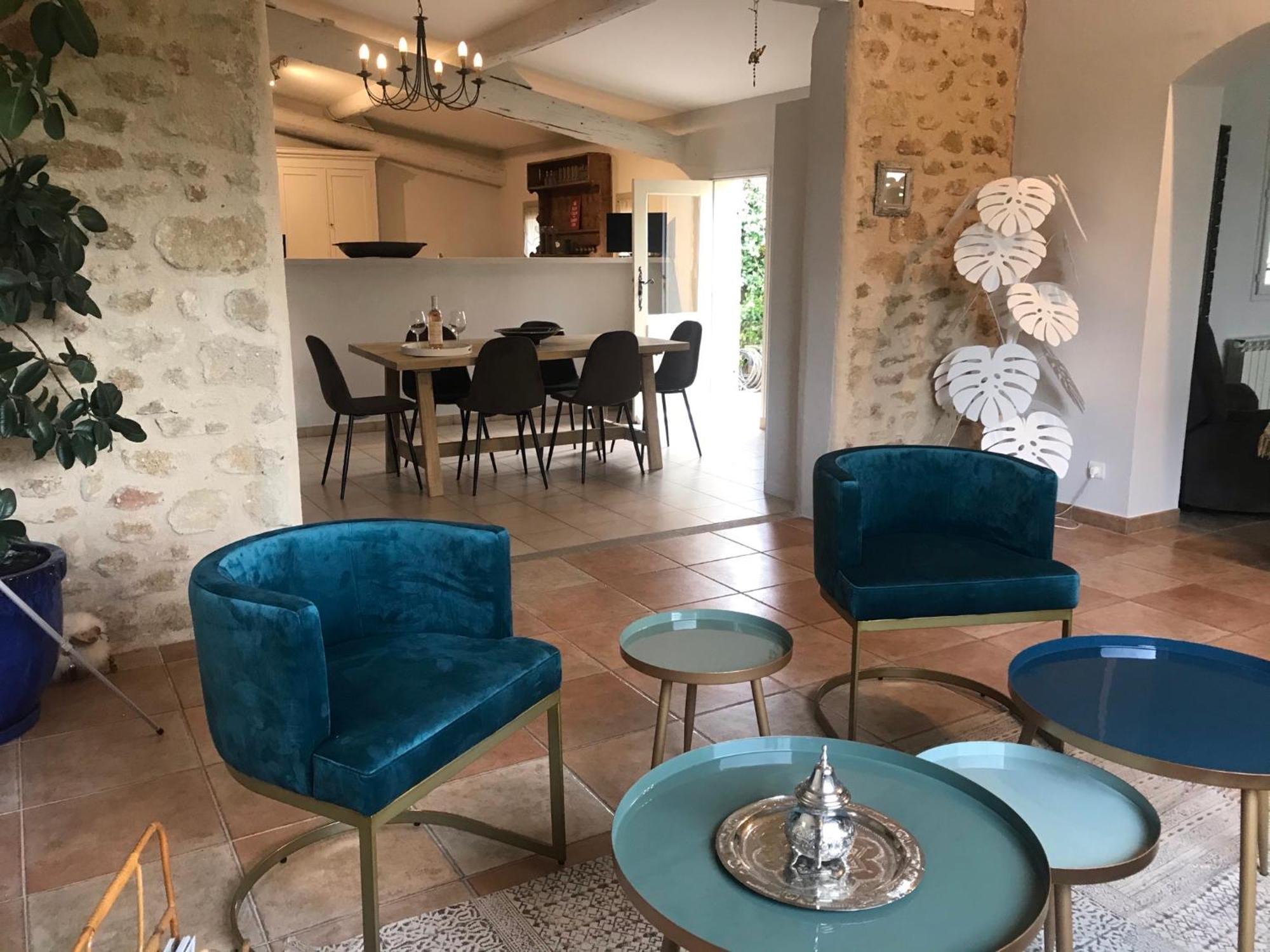Chateau Saint-Pierre De Mejans Puyvert Εξωτερικό φωτογραφία